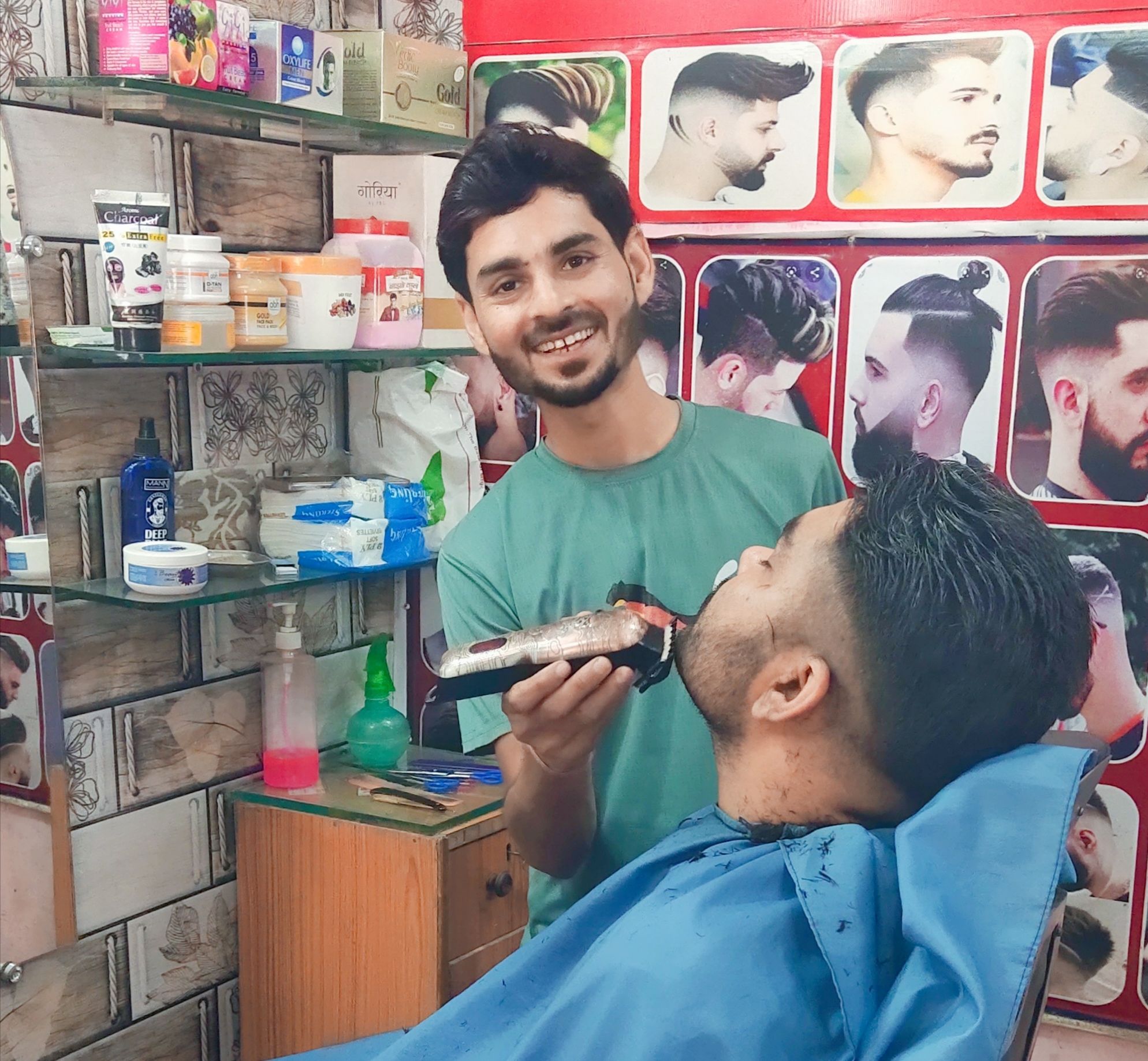 deepak mens parlour