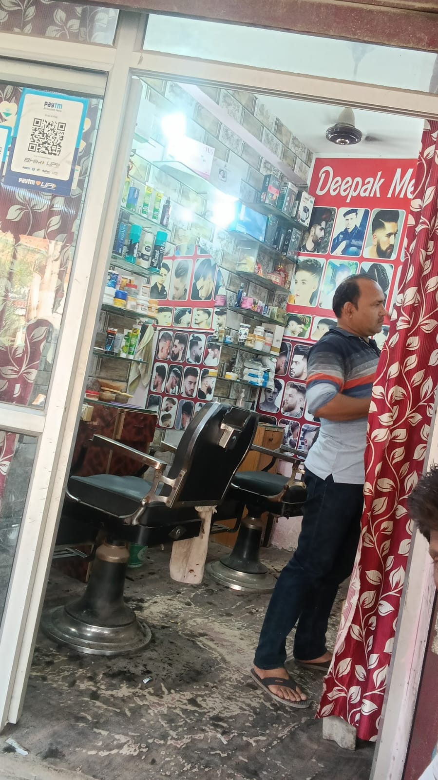 deepak mens parlour View 1